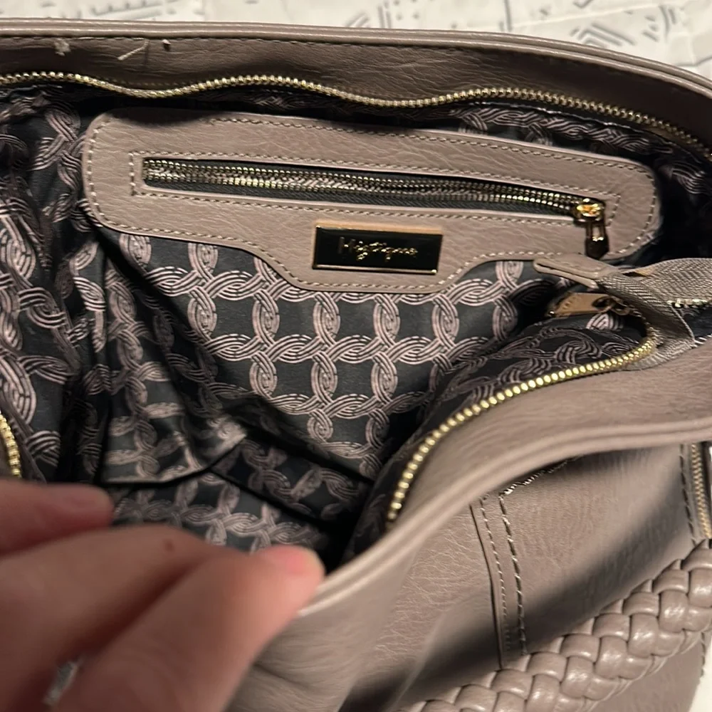 Purse - Picture 7 of 9